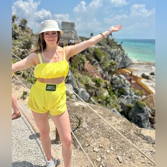 Meet your Posher, Sophie - Picture 2 of 3